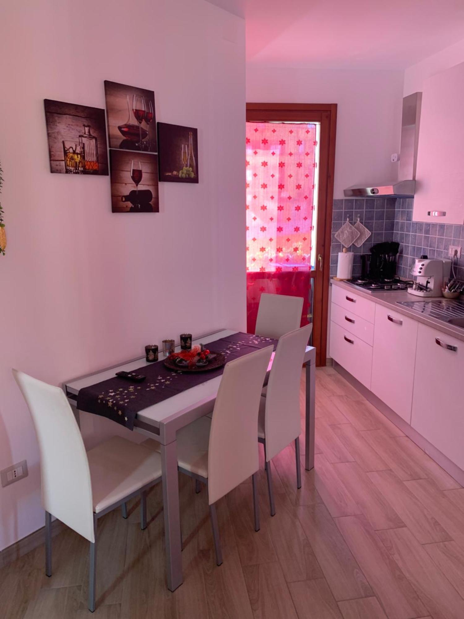 Holidays Apartment Cagliari Bagian luar foto